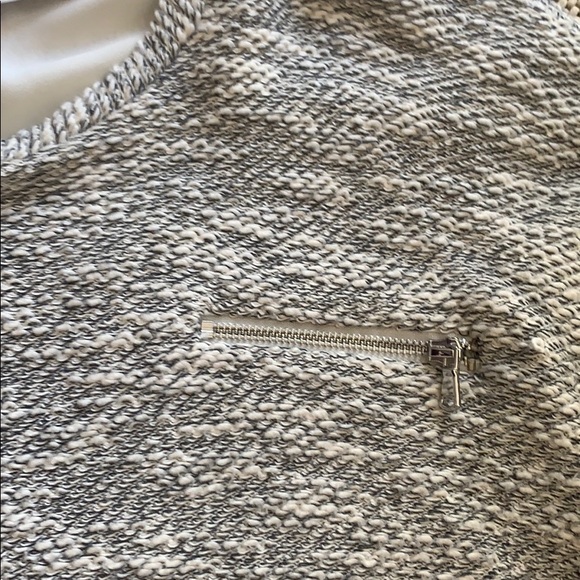 Lola & Sophie sweater. Size Large - Picture 3 of 3